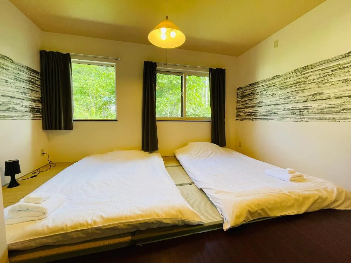 Niseko Hotel Kiraku Rin 0*,  יפן